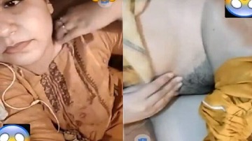 Pakistani Ayesha Akhram Porn Video Call Hairy Pussy