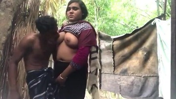 Desi Muslim Bigboob Girl Pussy Banged Outside House Sex