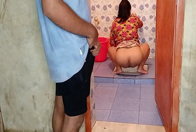 Devar bhabhi chuda chudi sex video from the bathroom