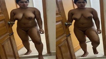 Desi Hot Babe Naked Big Boobs Walking After Sex
