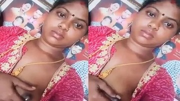 Tamil Wife Pressing Milk Boobs Topless Sex