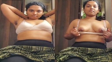 Mallu Girlfriend In Bra Naked Small Boobs Full XXX