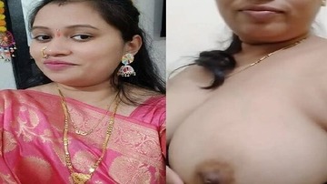 Desi Marathi Wife Big Boobs Showing Selfie MMS