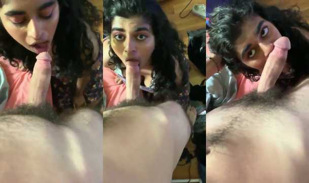 Horny Desi Indian Babe Blowjob