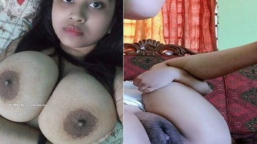Kolkata Girl Showing Huge Boobs And Squeezes Her XXX
