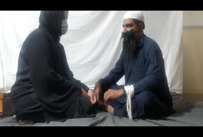 Fakir lies and fucks a Pakistani sexy milf