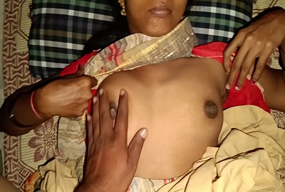 Husband eats his wife’s wet pussy in the desi porn