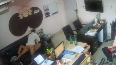 Office xxx MMS of an old man fucking a girl on a couch