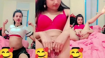 Slim Horny Girl Spreading Her Pussy Porn In Bedroom Hot