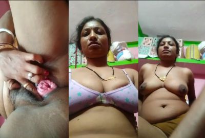Desi aunty nude MMS of a lady showing boobs and pink pussy