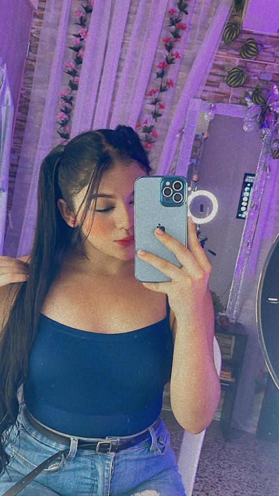 Natalia Flores👀🎬