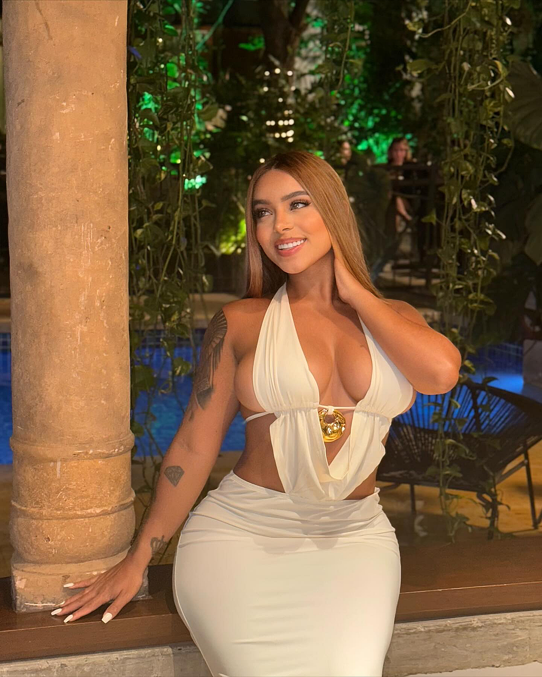 Anissa Miller 💜🌟 EP. 01