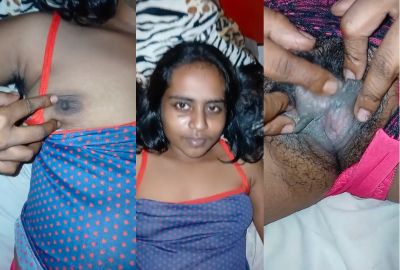 Nude desi girl from Hyderabad shows her hairy pussy