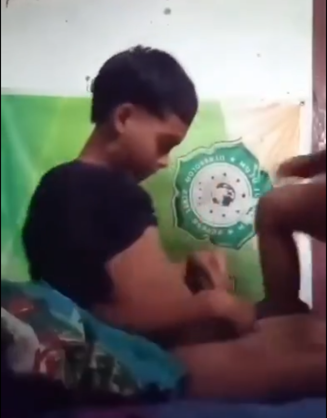 Anak SMA ngewe brutal Abg INDO