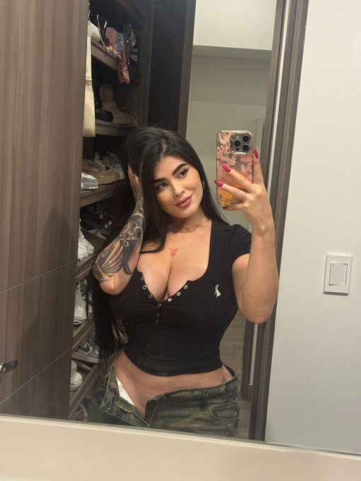 Laura Jiménez 🥵😋