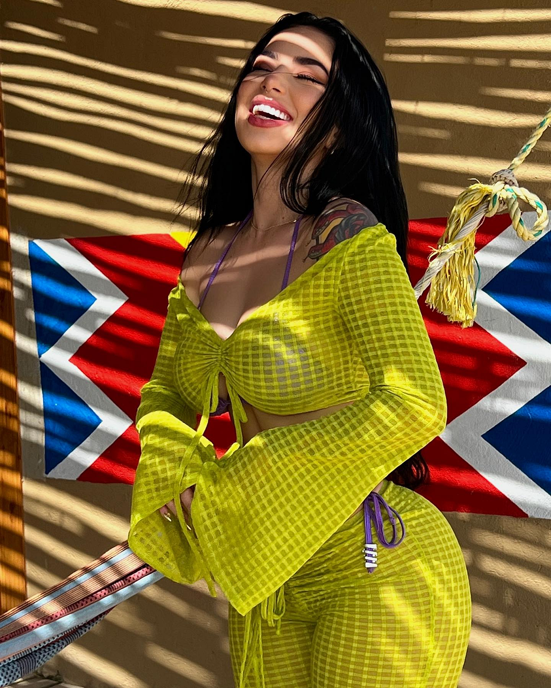 Katt Dumont 💛🌟 EP. 01