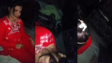 Slut Exposing Boobs Before Sex In Bedroom Hot