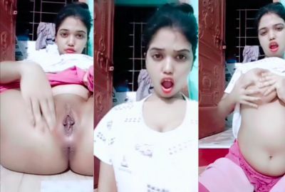 Sexy Indian nude girl shows her sexy body and fingers pussy