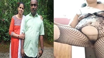 Mallu Aunty Sex Affair Hot On Camera In Bedroom