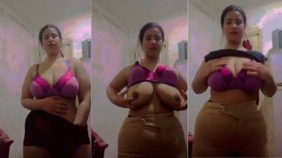 Lady from Goa exposes her big boobs and fingers pussy