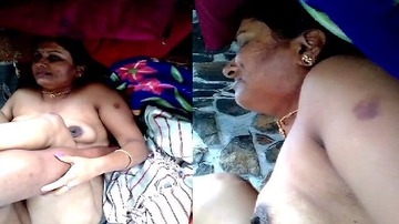 Mallu Aunty Missionary Fucking On The Floor MMS