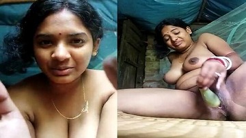 Unsatisfied Wife Using Brinjal In Shaved Pussy Porn